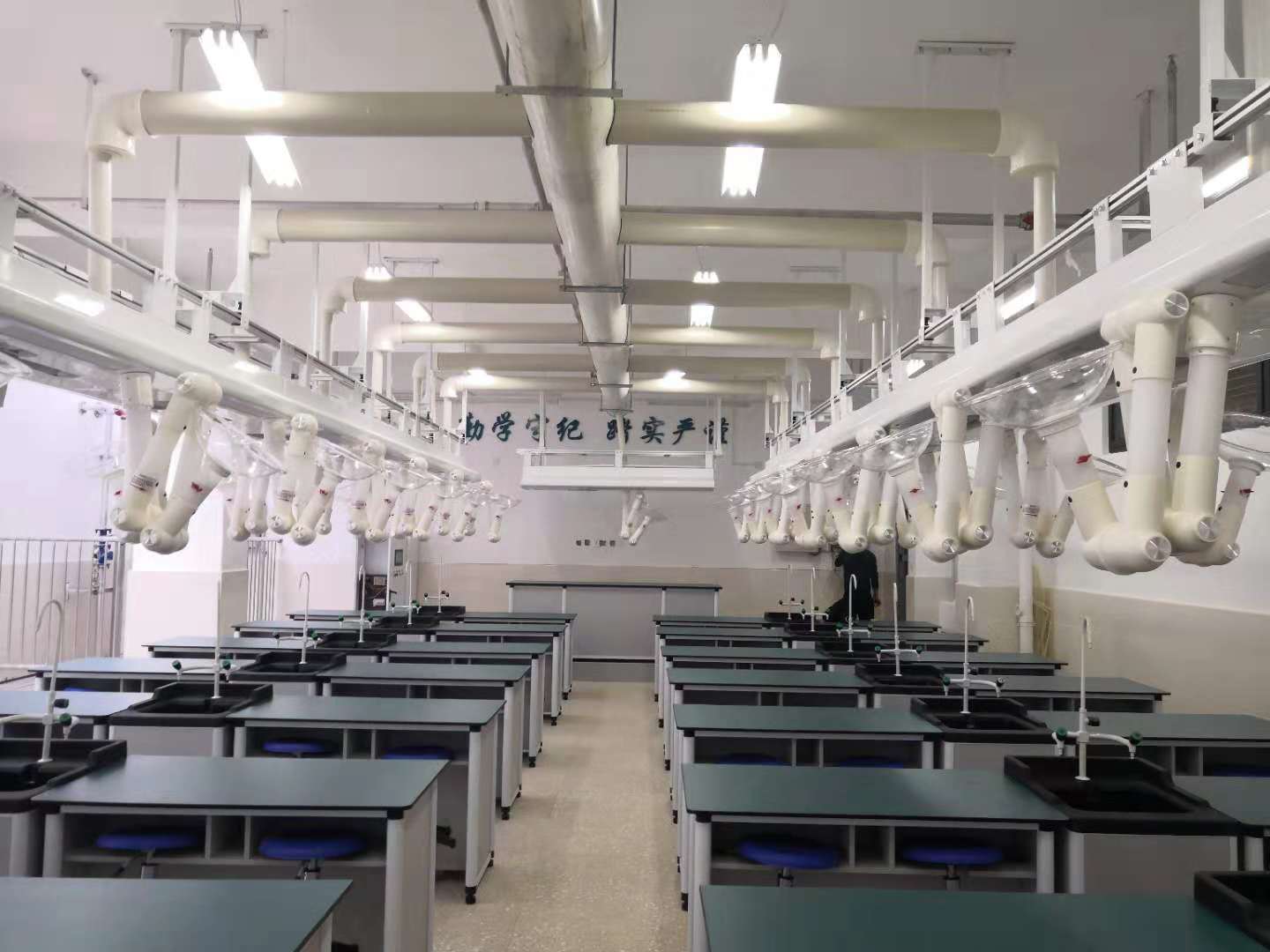 鋁木結構吊裝化學實驗室
